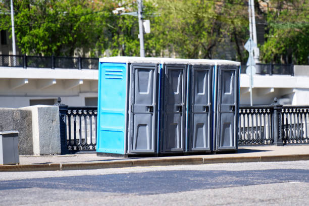 Best Portable restroom trailer rental  in Gallup, NM